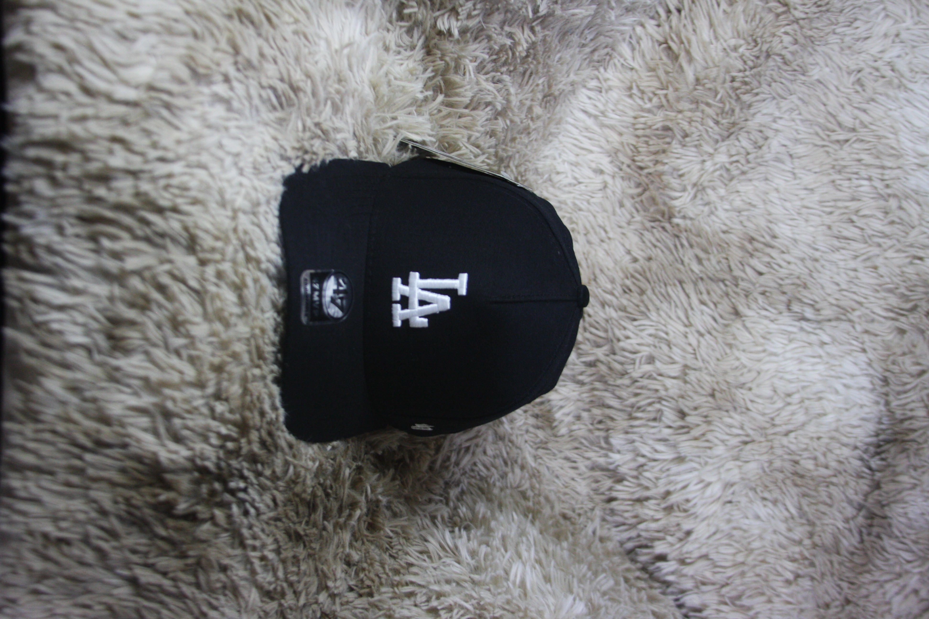 Gorra Negra – Modelo LA Clásico