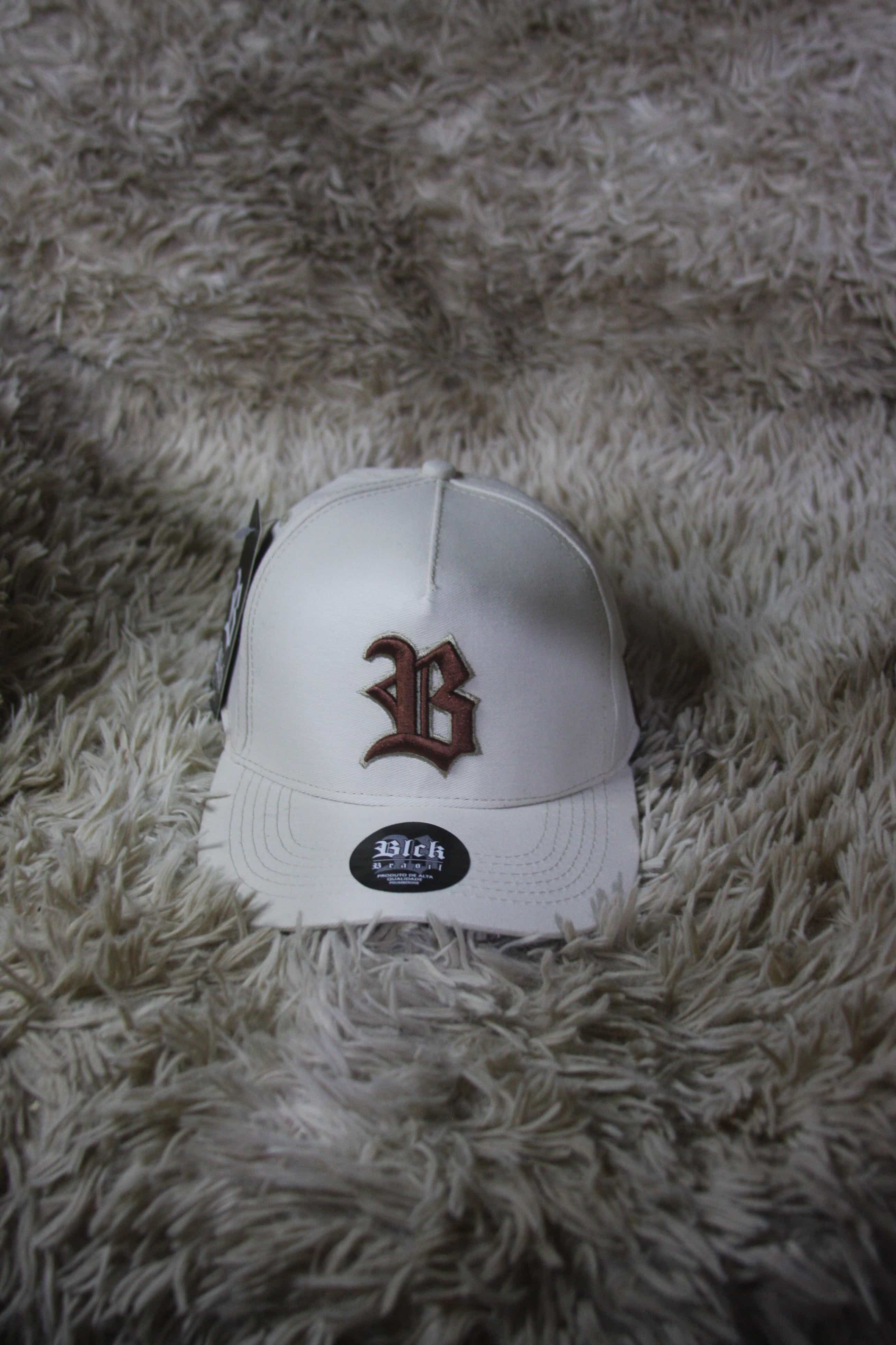 Gorra Beige – Modelo B
